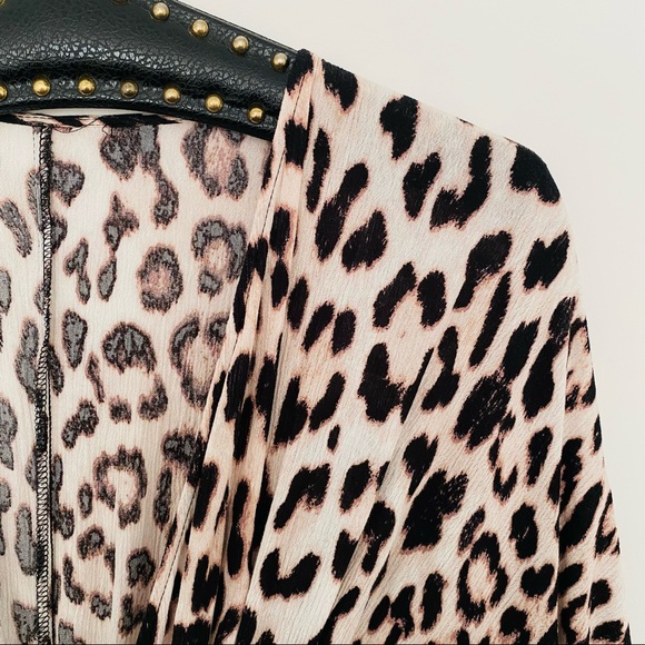 DECJUBA Amanda Kimono Sleeve Dress - Leopard Print - Picture 4 of 10